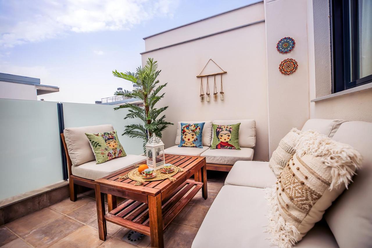 Nautilus Beach Apartment - Apartamento Azul โรตา ภายนอก รูปภาพ