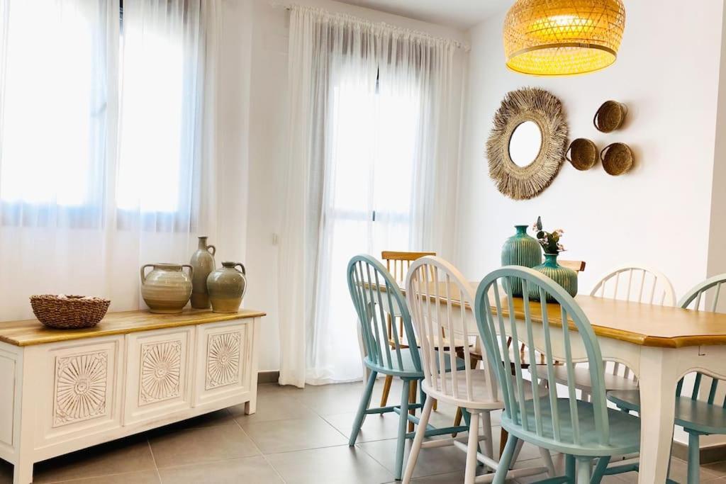 Nautilus Beach Apartment - Apartamento Azul โรตา ภายนอก รูปภาพ