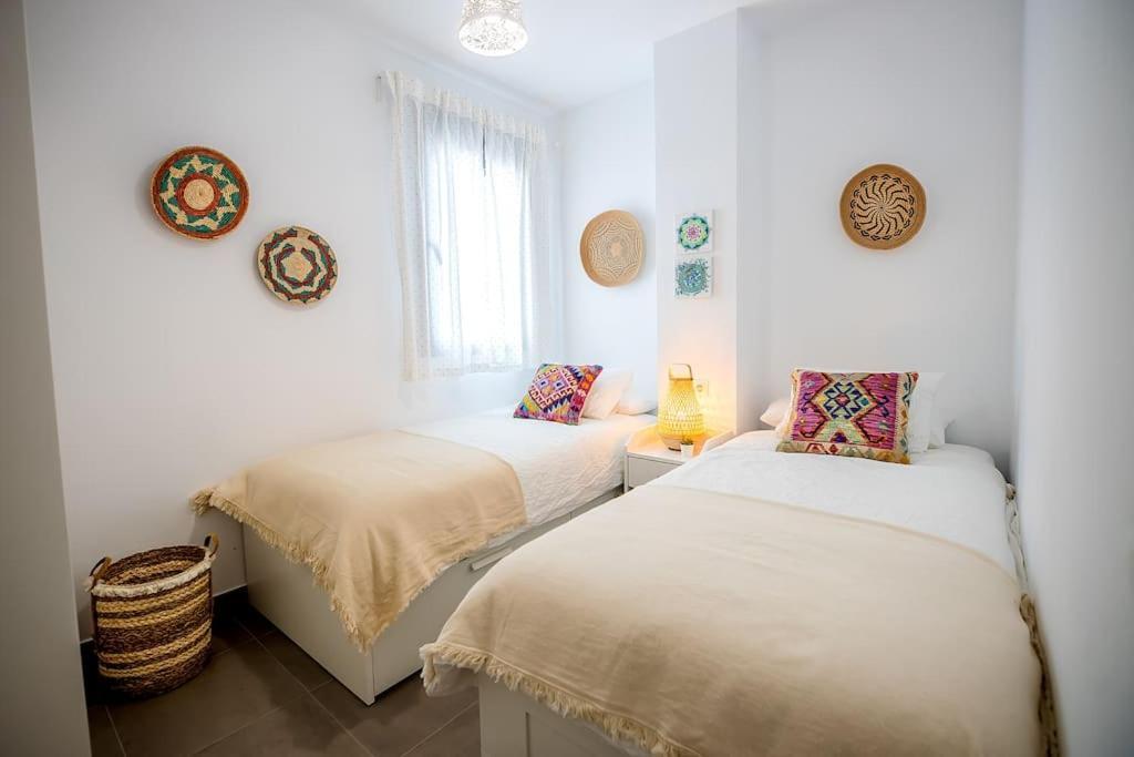 Nautilus Beach Apartment - Apartamento Azul โรตา ภายนอก รูปภาพ